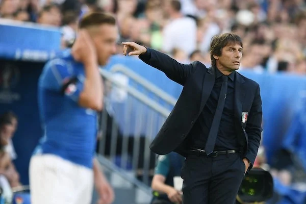 Giaccherini: «Nel 2012, con il Milan a un punto, Conte ci diede grande positività e consapevolezza nei nostri mezzi» Giaccherini: «Nel 2012, con il Milan a un punto, Conte ci diede grande positività e consapevolezza nei nostri mezzi»