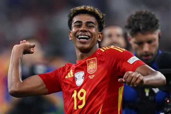 Lamine Yamal è diventato sinonimo di guadagno assicurato e intorno a lui tutti sorridono (Foot Mercato)