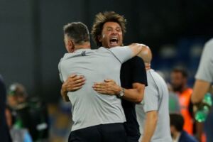 È la notte di Conte, fai attenzione, il Napoli suo e di Kvara ha fatto a pezzi il Bologna di Italiano: 3-0 item-thumbnail