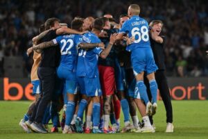 Conte: «Stiamo lavorando per rimettere le fondamenta per riportare il Napoli a essere competitivo» item-thumbnail