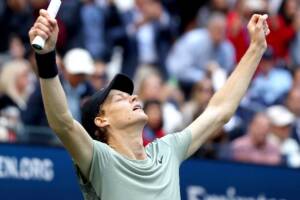 Sinner risponde sul campo a chi ha dubitato di lui: vince gli Us Open ed esulta alla Pantani (senza sorridere) item-thumbnail