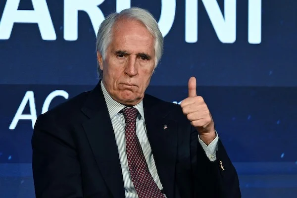 Quel Buonfiglio di Malagò (al Coni vince sempre lui)