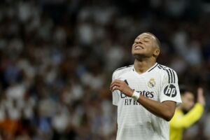 Mbappé non dirà nulla sulle accuse di stupro, lo farà solo se interrogato dai magistrati svedesi (As) item-thumbnail