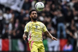 Douglas Luiz