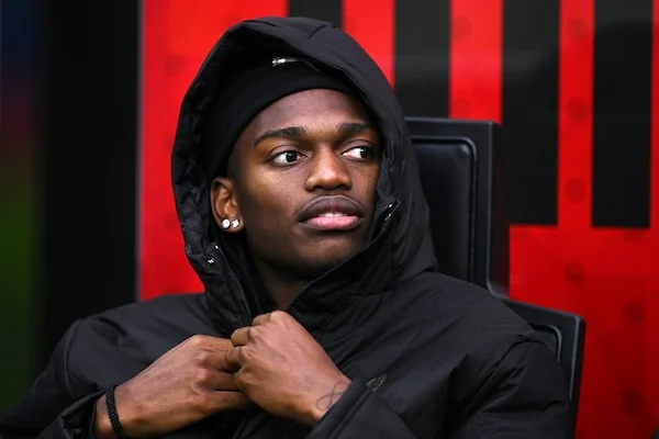 Leao questa mattina è tornato in gruppo: ci sarà contro il Napoli (Sky)