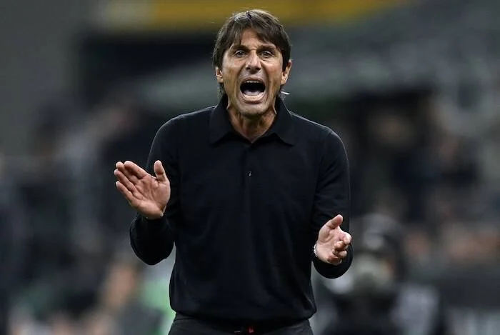 conte ha gestito la conferenza più tattica della stagione da Ilnapolista.it conte ha gestito la conferenza più tattica della stagione