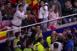 In Spagna il razzismo infesta pure le partite tra youtuber: «scimmia» e la Francia abbandona il campo item-thumbnail