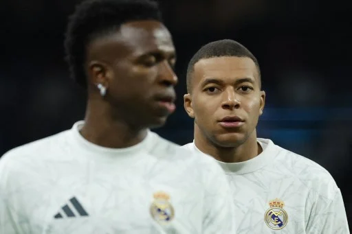 vinicius sconvolto dall8217arrivo di mbapp233 per xabi alonso non 232 un intoccabile l8217arabia saudita 232 pi249 vicina