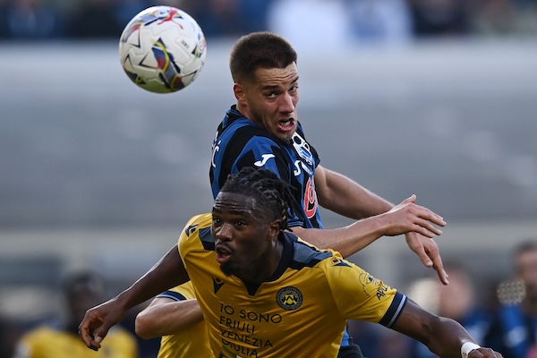 La grande ammucchiata scudetto e Champions, ora sei squadre in due punti La grande ammucchiata scudetto e Champions, ora sei squadre in due punti