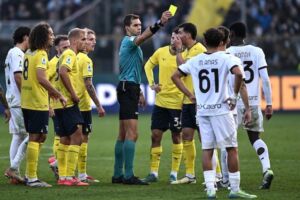 Parma-Lazio, Open Var: «Il fallo di Rovella nell’azione che porta al gol è evidente. Meglio fischiarlo in campo» item-thumbnail