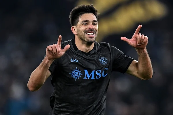 simeone dalla gente al sole e al mare come fai a non innamorarti di napoli da Ilnapolista.it simeone dalla gente al sole e al mare come fai a non innamorarti di napoli