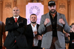 In Arabia Saudita Usyk e Fury per la storia della boxe, ma a Riyad non frega niente a nessuno (Guardian) item-thumbnail