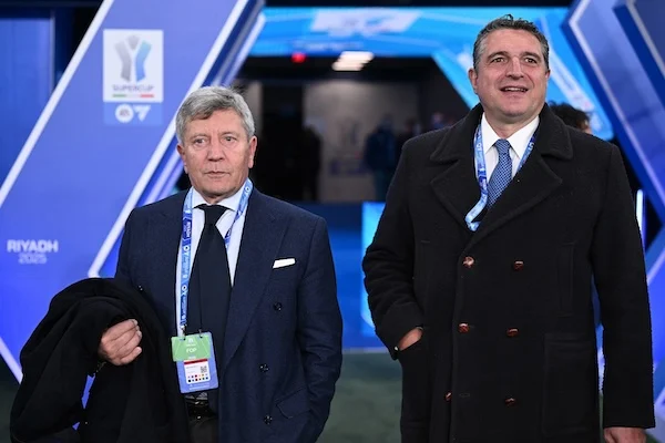 Continua la lotta al pezzotto, De Siervo: «Sfida fondamentale per il rilancio del calcio italiano»