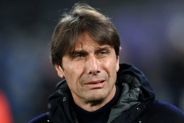Conte ha trasformato il gioco del Napoli in calcio di sofferenza, in epica del pallone (il Giornale) Conte ha trasformato il gioco del Napoli in calcio di sofferenza, in epica del pallone (il Giornale)