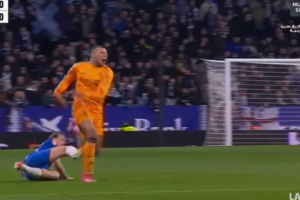 Real Madrid, lettera durissima alla Federcalcio: “Si è superato il limite di qualsiasi errore arbitrale “ item-thumbnail
