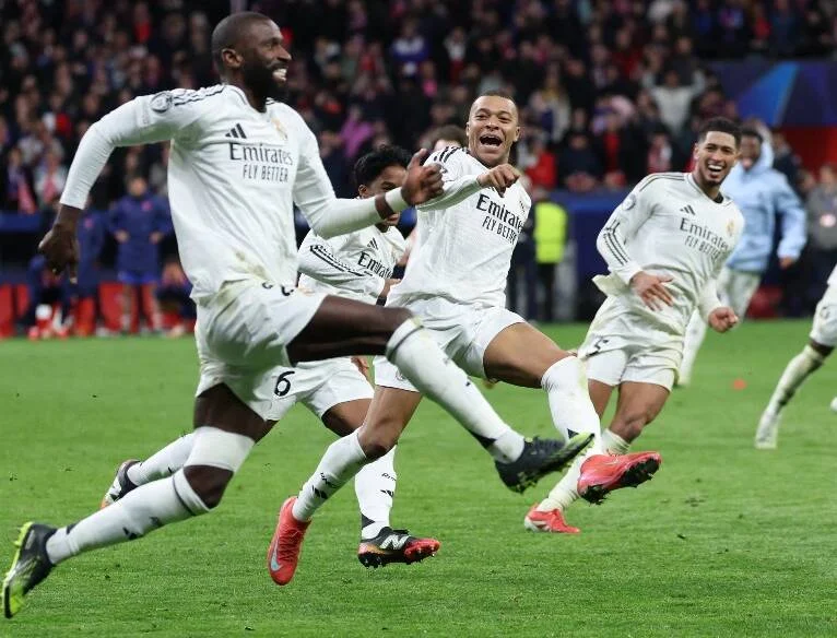 Rudiger e Mbappé festeggiano la vittoria Madrid