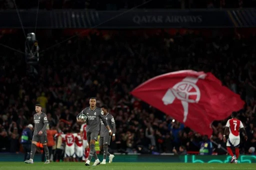 l8217arsenal 232 in testa alla premier con il solito schema palla inattiva e gol times