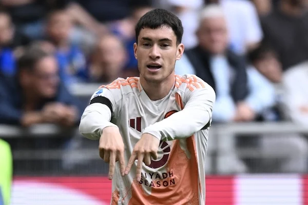 Soulé Italia, Scaloni spegne sul nascere la suggestione: «È nel nostro mirino da un po’ di tempo» Soulé Italia, Scaloni spegne sul nascere la suggestione: «È nel nostro mirino da un po’ di tempo»
