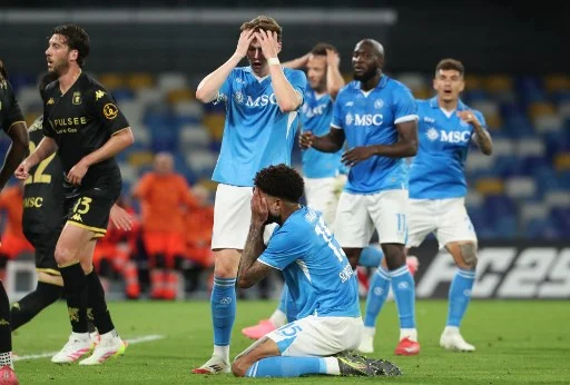 Napoli, Conte, Guardian