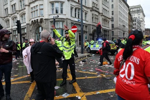a liverpool la parata scudetto stava finendo in strage auto pirata sui tifosi oltre 40 feriti athletic da Ilnapolista.it a liverpool la parata scudetto stava finendo in strage auto pirata sui tifosi oltre 40 feriti athletic