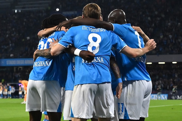 Il Napoli ha ancora un break di vantaggio ma deve fare i conti con il braccino (Gazzetta) Il Napoli ha ancora un break di vantaggio ma deve fare i conti con il braccino (Gazzetta)