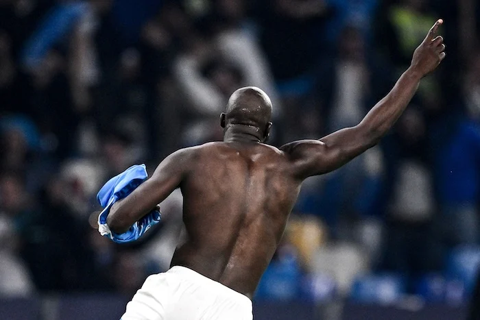 Lukaku: «È la storia della mia vita essere messo in discussione. Il Napoli mi ha dato fiducia quando nessuno credeva in me» Lukaku: «È la storia della mia vita essere messo in discussione. Il Napoli mi ha dato fiducia quando nessuno credeva in me»