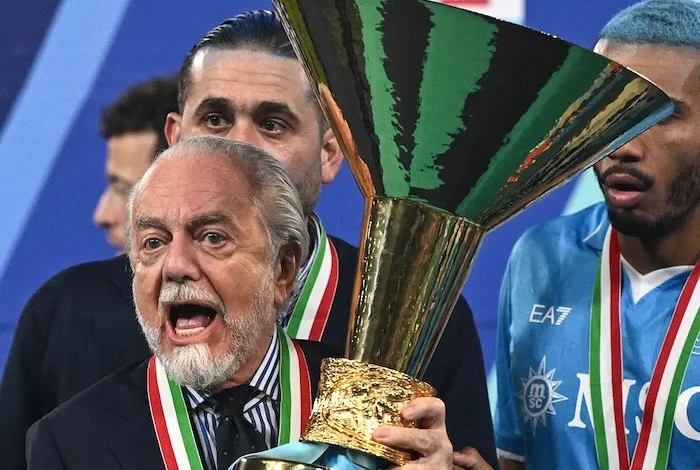 Il Napoli sposta l’egemonia del calcio verso Sud, a molta Italia non va giù Il Napoli sposta l’egemonia del calcio verso Sud, a molta Italia non va giù