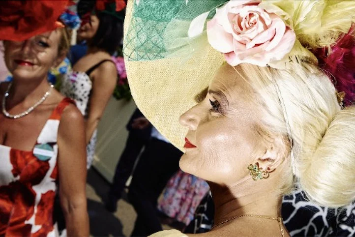 Risse, droga e scazzottate, il Royal Ascot non è solo il tempio british dei cappelli da urlo – VIDEO Risse, droga e scazzottate, il Royal Ascot non è solo il tempio british dei cappelli da urlo – VIDEO