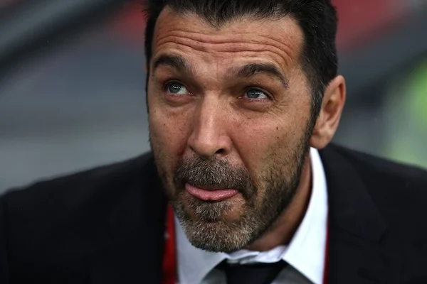 Buffon ha minacciato le dimissioni in caso di ritorno di Mancini, e Gravina ha obbedito (La Sicilia) Buffon ha minacciato le dimissioni in caso di ritorno di Mancini, e Gravina ha obbedito (La Sicilia)