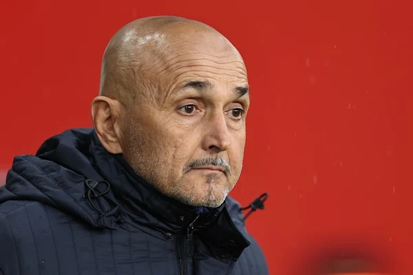 Spalletti stravolto, ricorda l’urlo di Munch: «Sono un ct poco capace se la squadra è così arrendevole» Spalletti stravolto, ricorda l’urlo di Munch: «Sono un ct poco capace se la squadra è così arrendevole»
