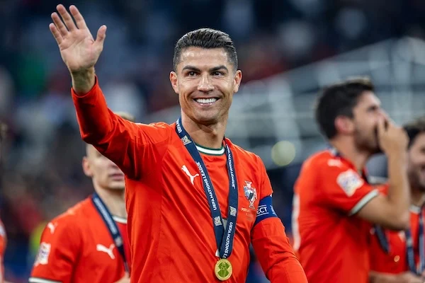 ronaldo sempre pi249 nella storia del calcio eguagliato il record di gol nelle qualificazioni mondiali