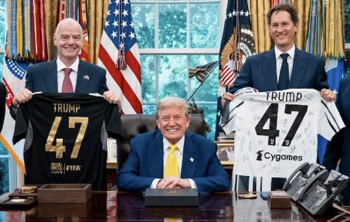 Quanta tristezza che mette l’annaspare della Juventus sul mercato, è ormai un peso per la famiglia Agnelli Quanta tristezza che mette l’annaspare della Juventus sul mercato, è ormai un peso per la famiglia Agnelli