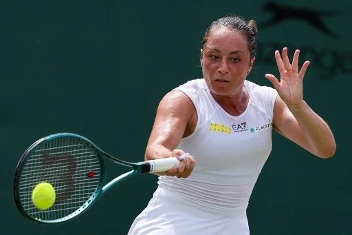 Cocciaretto l’anti Zverev: «lo stress dei tennisti? Mio nonno ha costruito una fabbrica, mia nonna ci ha lavorato fino a 80 anni» Cocciaretto l’anti Zverev: «lo stress dei tennisti? Mio nonno ha costruito una fabbrica, mia nonna ci ha lavorato fino a 80 anni»