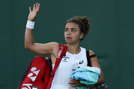 Che cos’è successo a Jasmine Paolini? Giocava col sorriso, ora sembra giochi contro sé stessa Che cos’è successo a Jasmine Paolini? Giocava col sorriso, ora sembra giochi contro sé stessa