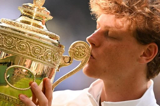 Lo schiaffo al Roland Garros ha insegnato a Sinner come invertire la sorte (El Pais) Lo schiaffo al Roland Garros ha insegnato a Sinner come invertire la sorte (El Pais)