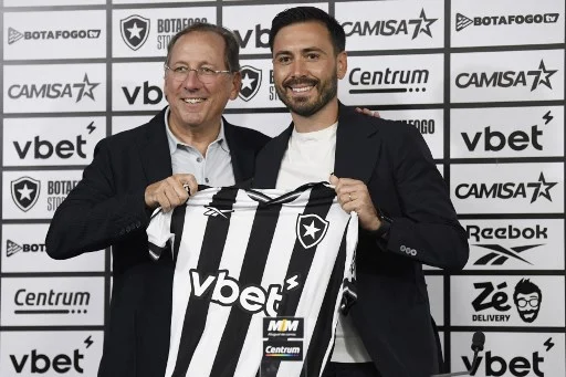 Davide: «Ancelotti è un nome pesantissimo se fai l’allenatore. Per imparare a nuotare, bisogna tuffarsi in mare»