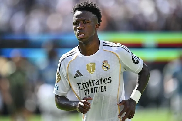 Vinicius, rinnovo bloccato col Real perché vuole lo stesso stipendio di Mbappé (As)