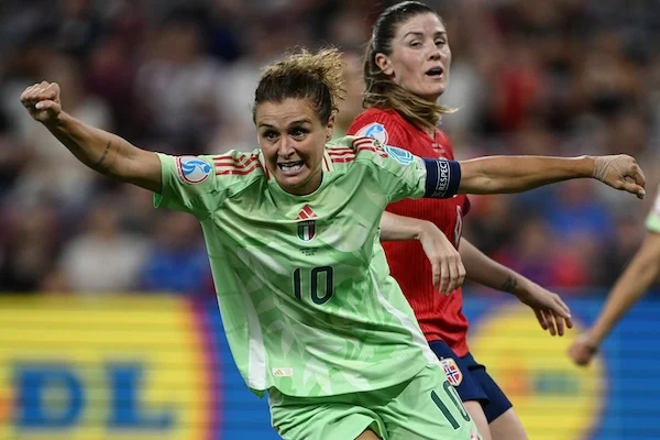 Girelli segna, la Nazionale femminile vince, ma in Italia nessuno se le fila (Faz) Girelli segna, la Nazionale femminile vince, ma in Italia nessuno se le fila (Faz)