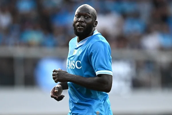 napoli olympiakos 1 0 a fine primo tempo sblocca politano lukaku out per un problema muscolare conte nervoso