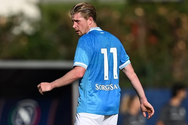 le parisien sfotticchia il napoli de bruyne lang8230 tirano fuori l8217artiglieria pesante ma alla fine vince il brest