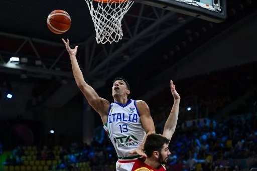 Il basket italiano non ha fame, non si incazza mai. È avvolto in questa melassa che non c’entra niente con l’agonismo Il basket italiano non ha fame, non si incazza mai. È avvolto in questa melassa che non c’entra niente con l’agonismo