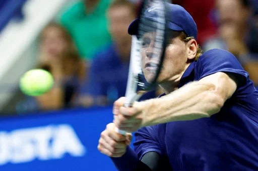 Agli Us Open i biglietti costano 8.000 dollari, sei Nuggets cento dollari. Si va per farsi vedere, mica per il tennis Agli Us Open i biglietti costano 8.000 dollari, sei Nuggets cento dollari. Si va per farsi vedere, mica per il tennis