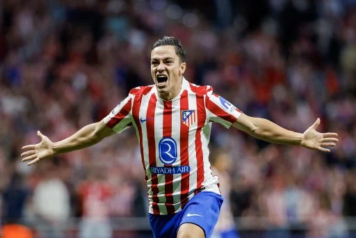 Raspadori e Osimhen subito in gol in Champions League