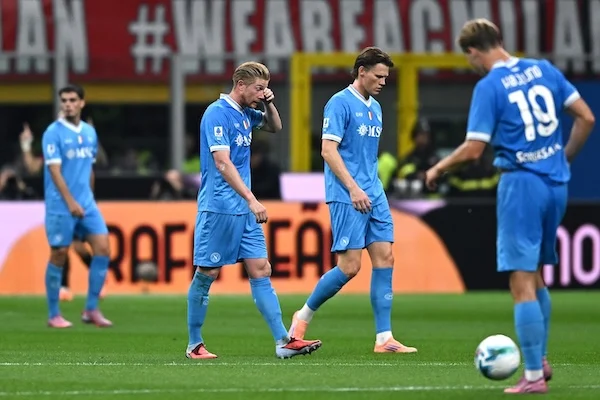 Milan Napoli 2 1, De Bruyne realizza il rigore e accorcia (LIVE)