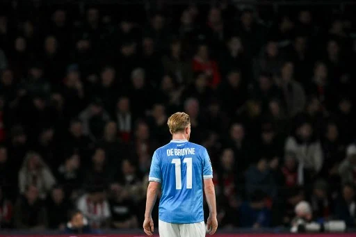 Napoli umiliato dal Psv (6 2): non sembra una squadra di Conte. Forse è cambiato, il nuovo Conte non ci piace