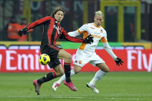 mexes ibrahimovic ci traumatizzava o mi passi la palla bene o sono guai capito