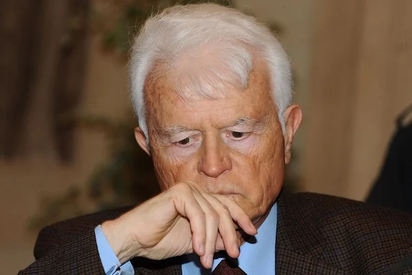 L’ex pm Caselli: «Divieto di trasferta per i campani a Torino? In Italia la sicurezza viene usata come facciata» L’ex pm Caselli: «Divieto di trasferta per i campani a Torino? In Italia la sicurezza viene usata come facciata»