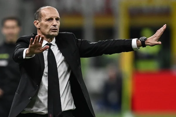 Allegri: «Il rigore contro la Fiorentina? Oggi per gli arbitri è molto difficile giudicare, il gioco è più veloce» Allegri: «Il rigore contro la Fiorentina? Oggi per gli arbitri è molto difficile giudicare, il gioco è più veloce»