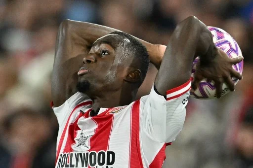 la rimessa laterale 232 diventata una moda in premier rivela che anche l236 non hanno nuove idee di gioco so foot da Ilnapolista.it la rimessa laterale 232 diventata una moda in premier rivela che anche l236 non hanno nuove idee di gioco so foot