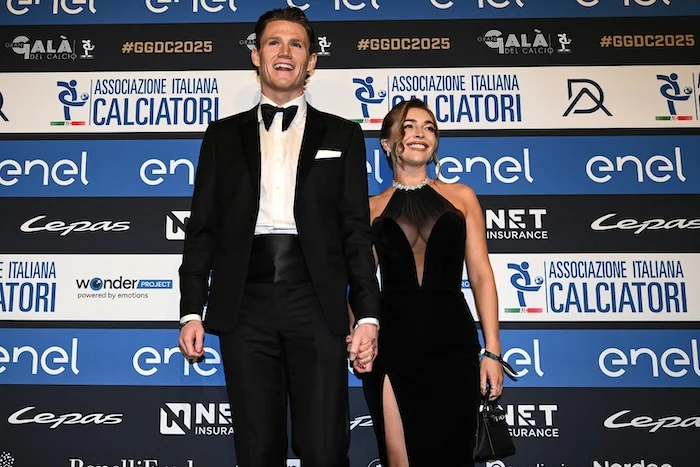 In Inghilterra guardano McTominay incoronato miglior calciatore della Serie A e non ci possono pensare